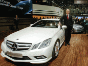Die E-Klasse steht jetzt als Limousine, Cabrio und Coupé zur Verfügung und ist nach wie vor der Umsatzbringer für Mercedes-Benz Cars. (Foto: Daimler)