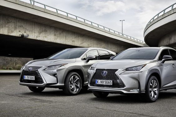 Die Bestseller von Lexus: Der SUV RX und der Crossover NX (v.l.n.r.) (Foto: Lexus)